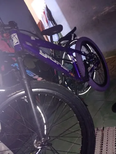 Bike Gios 4trix pra grau apenas com marcas de uso sem trincas