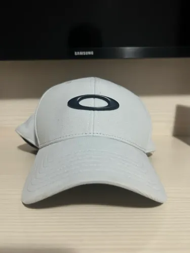 Vendo boné oakley