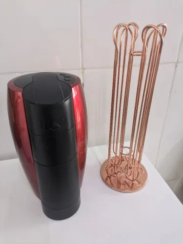 Cafeteira + porta cápsulas