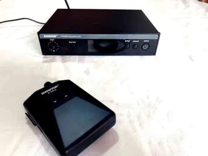 Ear Monitor Shure PSM 300 - Retorno de Palco Profissional
