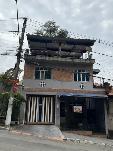 Casa para venda com 288 metros quadrados com 3 quartos