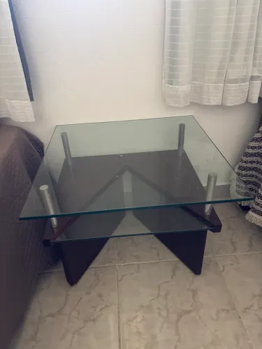 Mesa de centro e aparador de sala