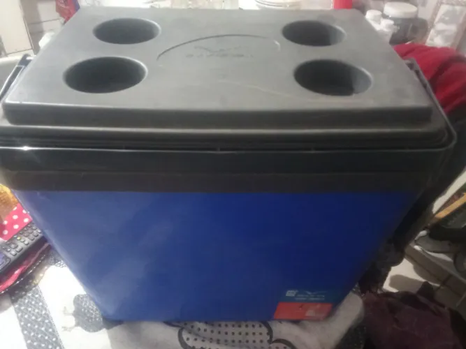 CAIXA TÉRMICA 34L