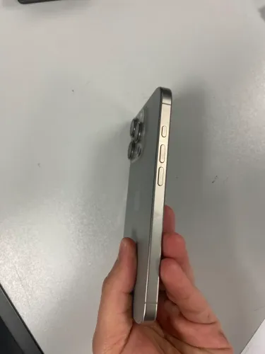 iPhone 16 Pro