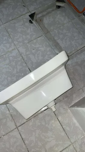 Pia da marca DECA