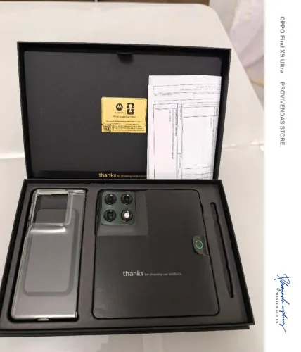 Motorola Razr Fold 1000GB, 16GB RAM, Tela Dobrável OLED,não act ofertas p/10x sem juros. 
