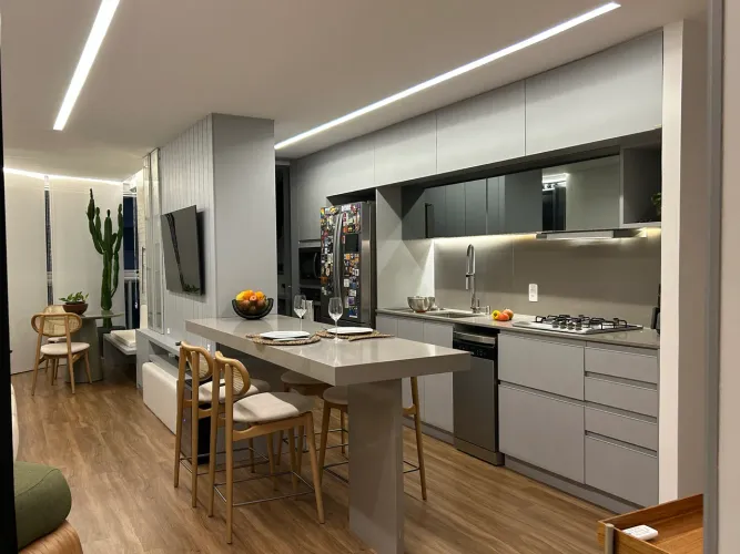 LINDO APARTAMENTO PRAIA DA COSTA