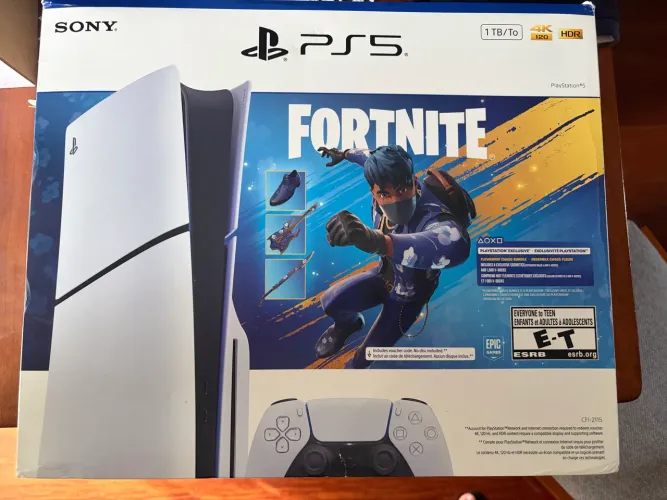 Ps5 mídia física 1Tb leitor fortinite 2 controles novo na caixa