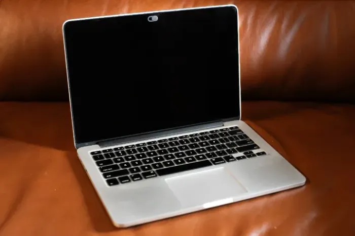 Apple Macbook Pro (retina 13 Polegadas, 2015 - 8gb | 128gb) (Usado)