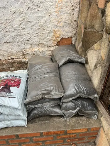 Terra Preta Adubada ? - 14KG Apenas R$14