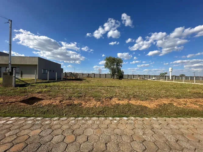 HIDROLÂNDIA - OPORTUNIDADE! Terreno 1.500m² Estância das Águas - Quitado - Direto com dono