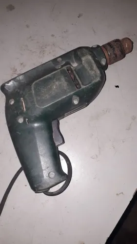 Furadeira Bosch 220v antiga