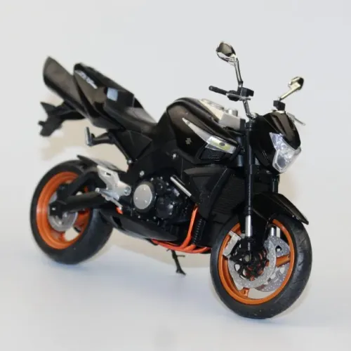 Miniatura da Moto Suzuki Bking 1:12