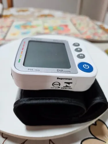 Aparelho de pressão digital de pulso G-tech