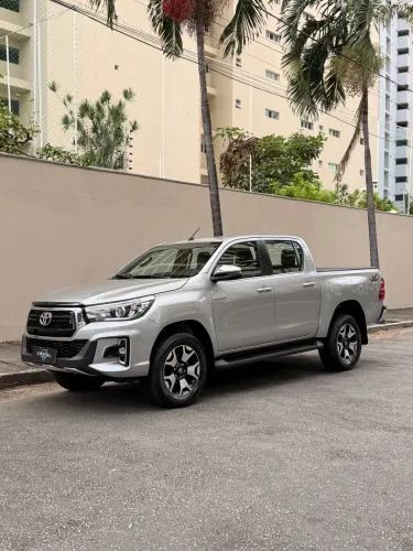 Toyota Hilux CD SRX 4X4 2.8 TDI 16V Diesel Aut. 2019