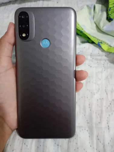 Motorola E20