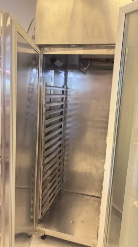 Pass-through estufa para alimentos