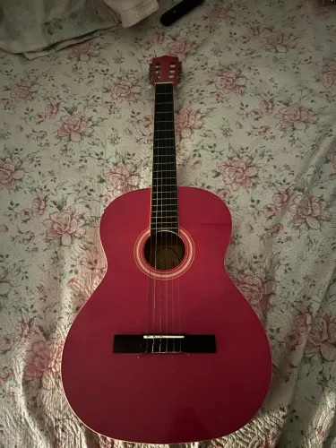 Violão rosa