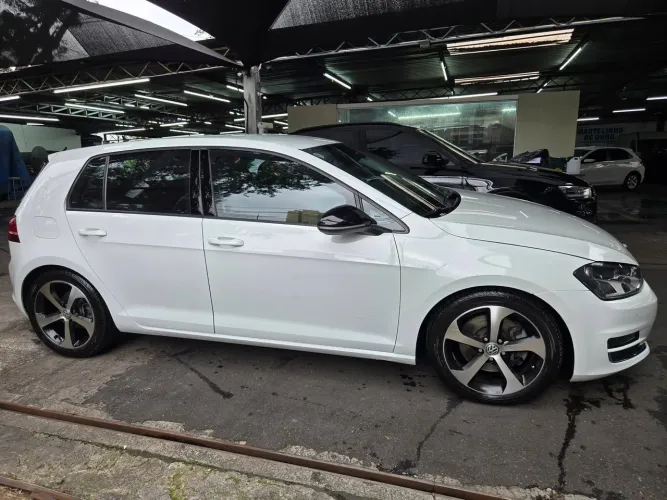 Volkswagen Golf Highline 1.4 TSI 140cv Aut. 2015