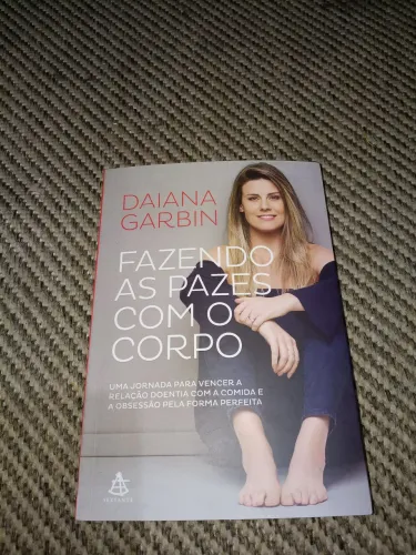 Livro Fazendo as pazes com o corpo.