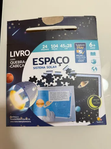 Livro com quebra-cabeça Espaço Sistema Solar