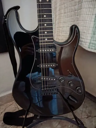 Guitarra elétrica Tagima TG500 - PERFEITO ESTADO!!