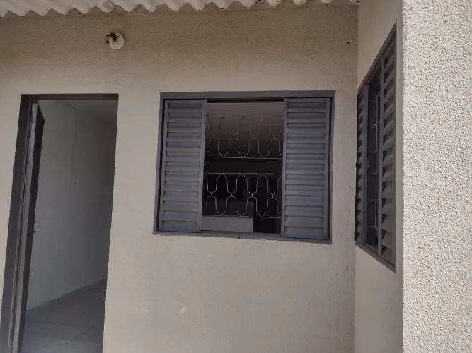 Vendo 4 casas mesmo lote tipo Kitnet 