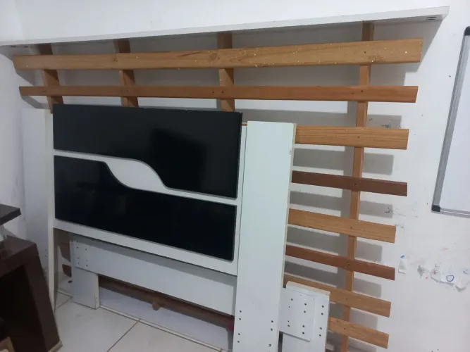 Cama de casal para doação