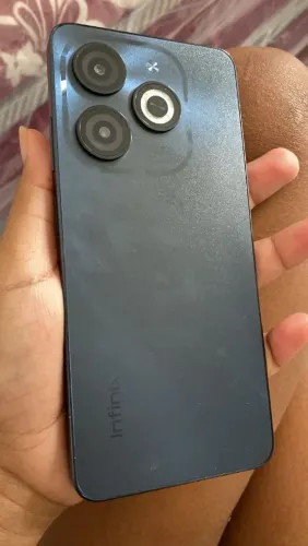 Infinix 8