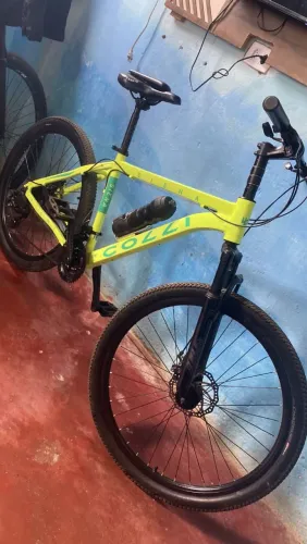 Vendo esse bicicleta Colli Siena Shimano verde aro 26 Valor 1200