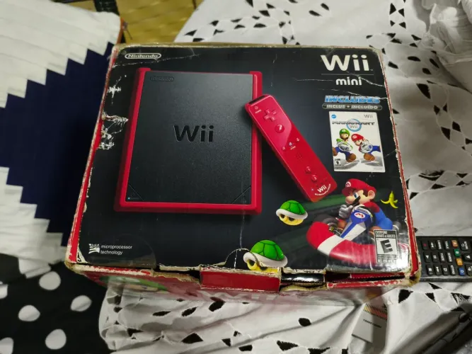 Wii mini cib + volante jogo e boneco 