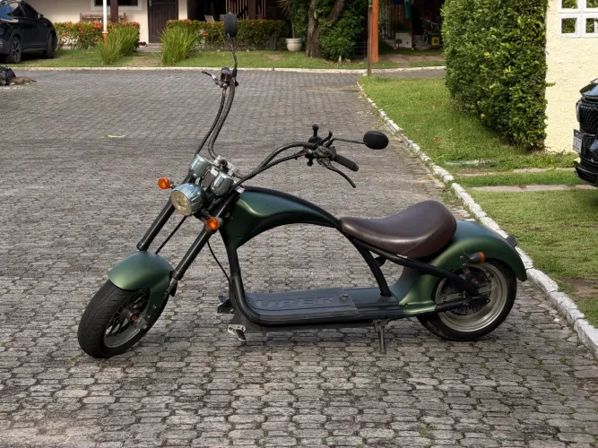 Scooter Elétrica S1 2000W Verde Militar - Estilo Chopper | Até 70 km/h