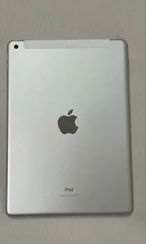 Vendo IPad 9 sem marca de uso