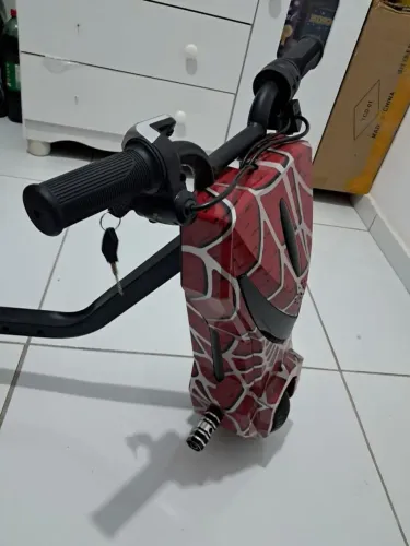 Triciclo eletrico spider man