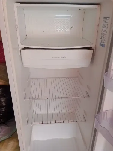 Vendo geladeira