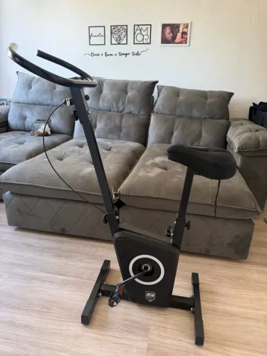 BICICLETA ERGOMÉTRICA