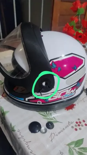 Vendo capacete feminino