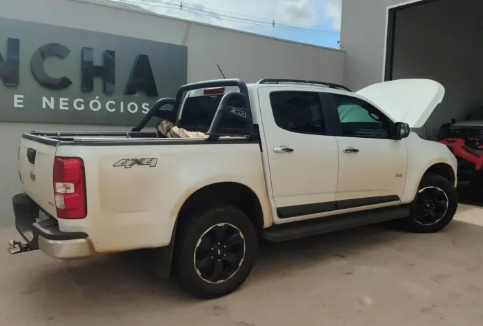 Vendo S-10 ano 2022 4x4 diesel Manual