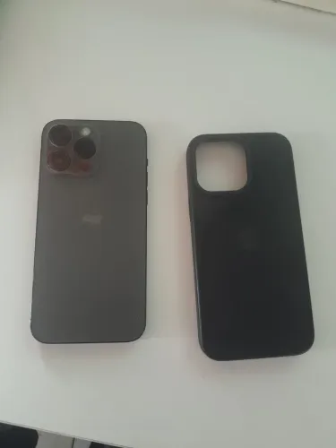 iPhone 14 Pro maxx pra fazer bypass ou retirar pecas