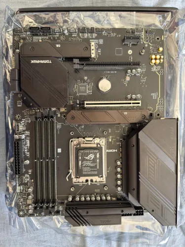 Placa msi Tomahawk b650