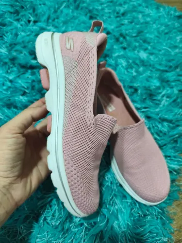 Tênis skechers feminino Tam 35
