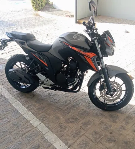 Yamaha FZ25 250 Fazer Connected 2025