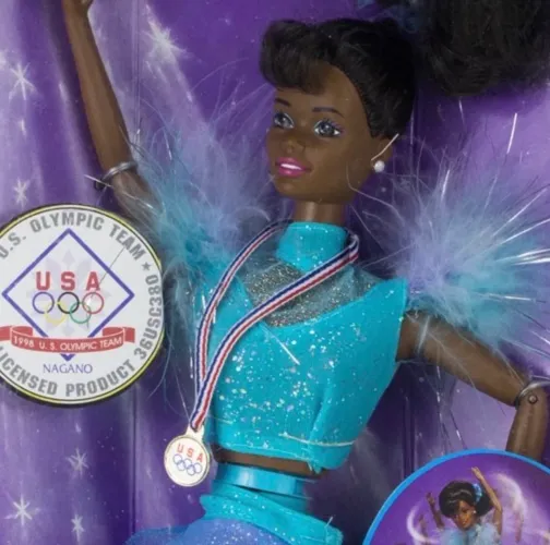 Rara Barbie Olympic USA Skater Christie 1997 Lacrada NRFB Negra Mattel 