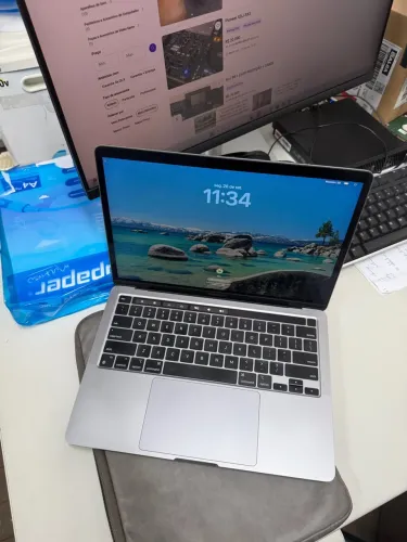 Macbook Pro M2 8gb RAM ssd 512GB touchbar 13 polegadas ano 2022
