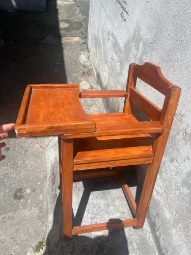 Cadeira de alimentação madeira
