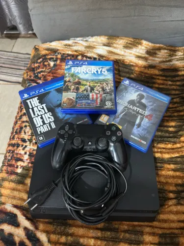 Vendo Ps4 ou troco em escape Dore retrô ou Grs