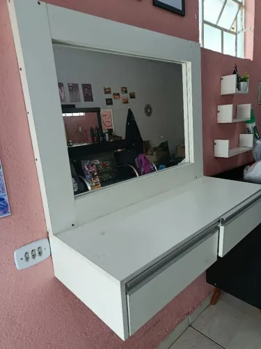 Penteadeira de salão