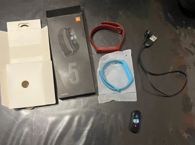Xiaomi Mi Band 5
