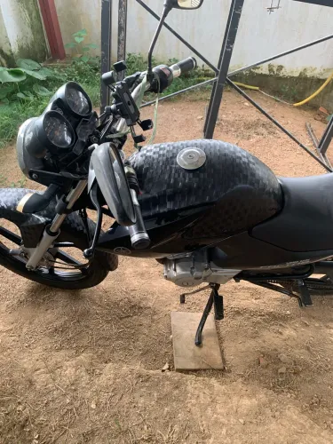 Vendo Moto Factor 2011