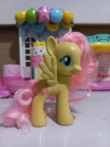 Pônei Fluttershy 8cm